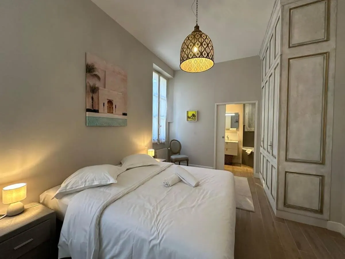 C025 Villa Toscane Bel Appartement Bourgeois Cannes France