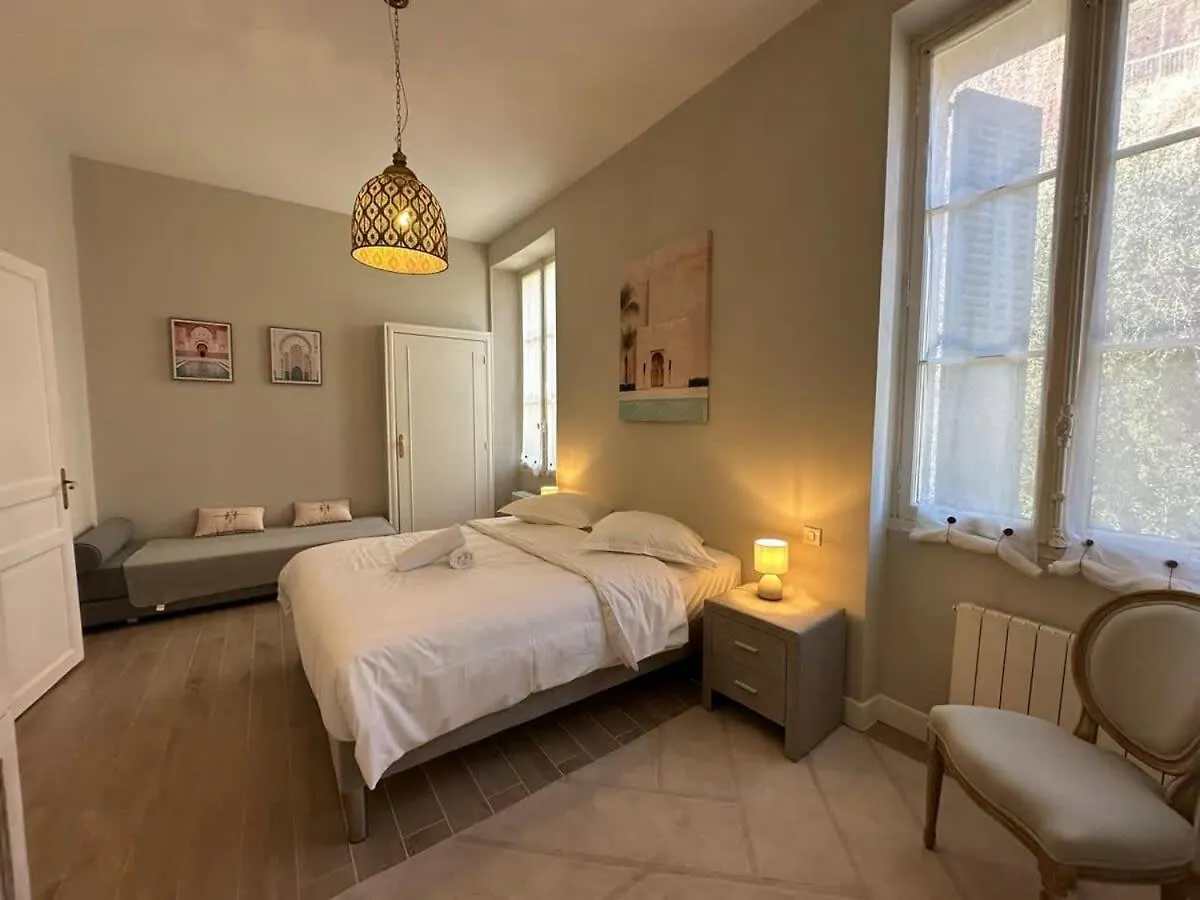 C025 Villa Toscane Bel Appartement Bourgeois Cannes