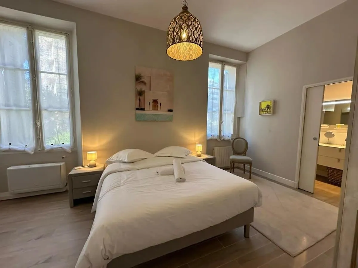 C025 Villa Toscane Bel Appartement Bourgeois Cannes Apartment