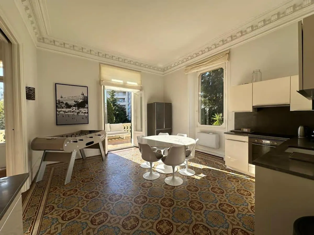 C025 Villa Toscane Bel Appartement Bourgeois Cannes 0*,  France